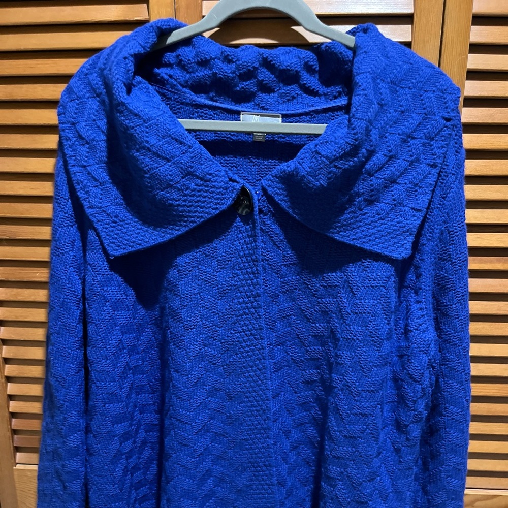 JM Collection Electric Blue Textured Zip-Front Knit Top